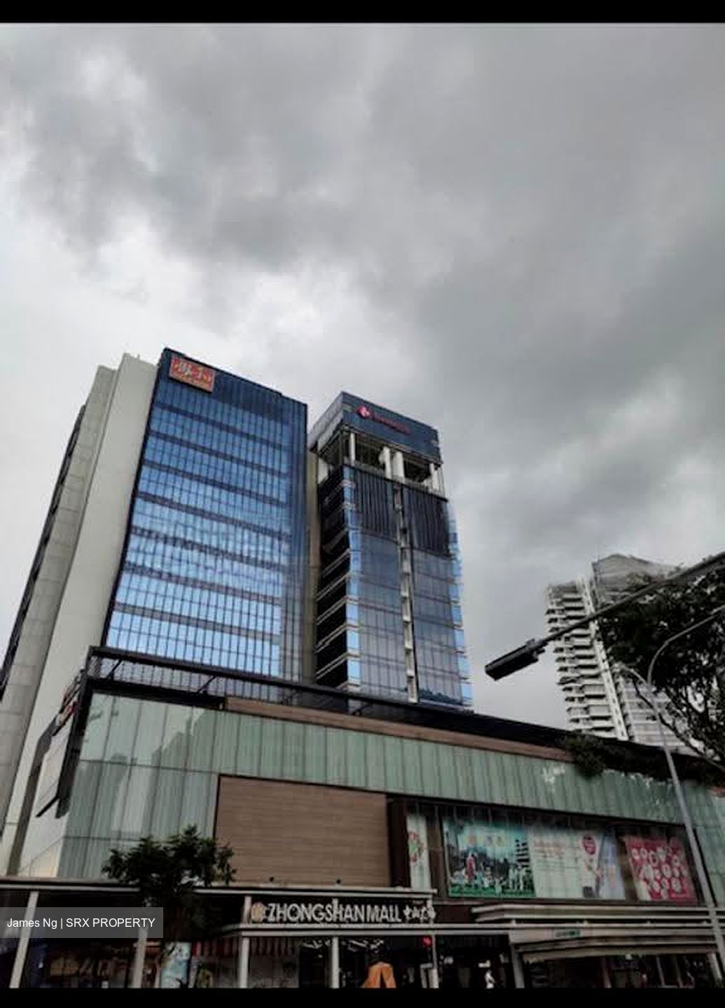 Zhongshan Mall (D12), Office #613744371